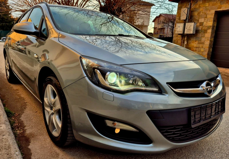 Opel Astra 2.0d-COSMO-NAVI-6speed, снимка 4 - Автомобили и джипове - 49201070