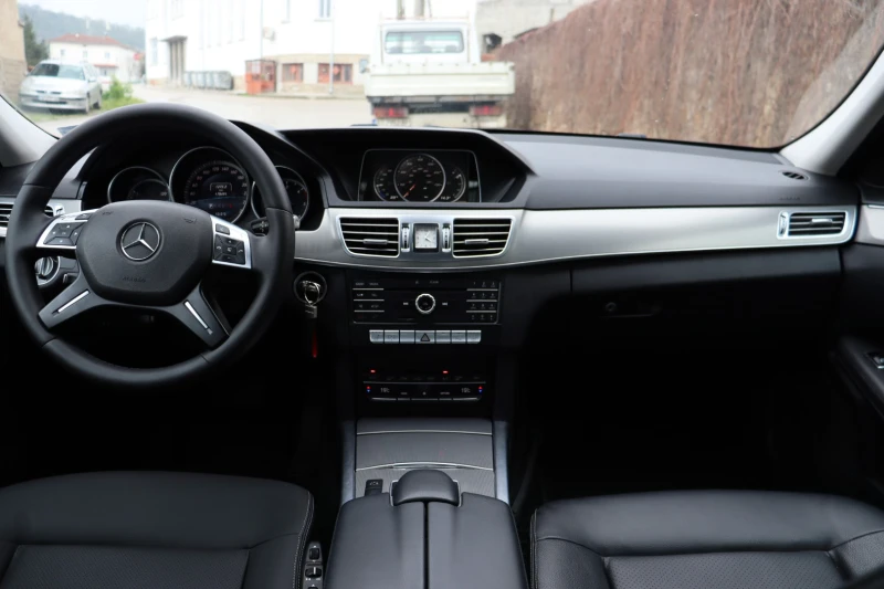 Mercedes-Benz E 300 Ambition BLUETEC, снимка 10 - Автомобили и джипове - 52568193