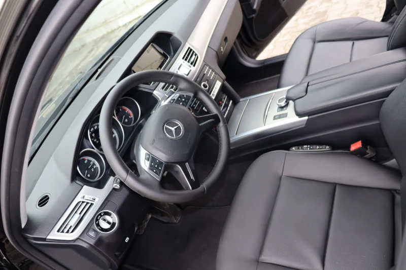 Mercedes-Benz E 300 Ambition BLUETEC, снимка 7 - Автомобили и джипове - 52568193