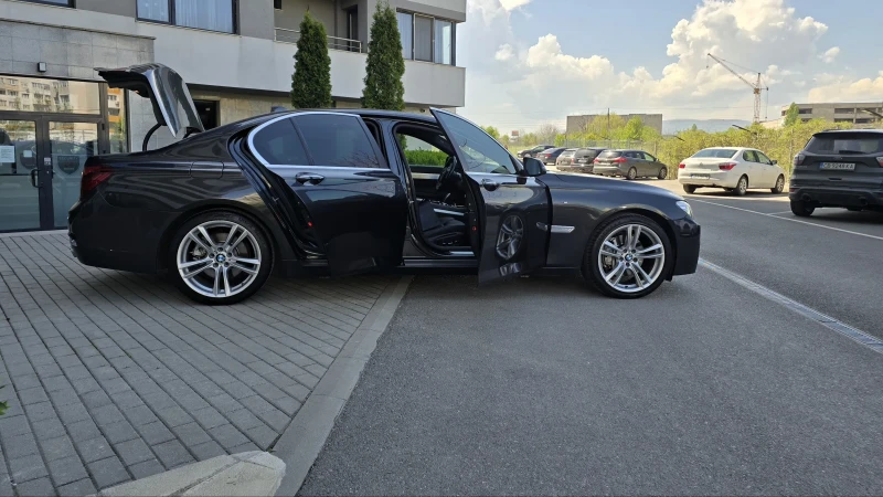 BMW 740 M Packet, снимка 9 - Автомобили и джипове - 50003717
