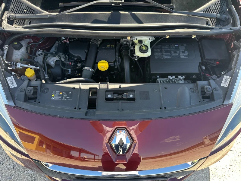 Renault Scenic 1.5/110кс Климатроник EVRO5, снимка 15 - Автомобили и джипове - 50379920