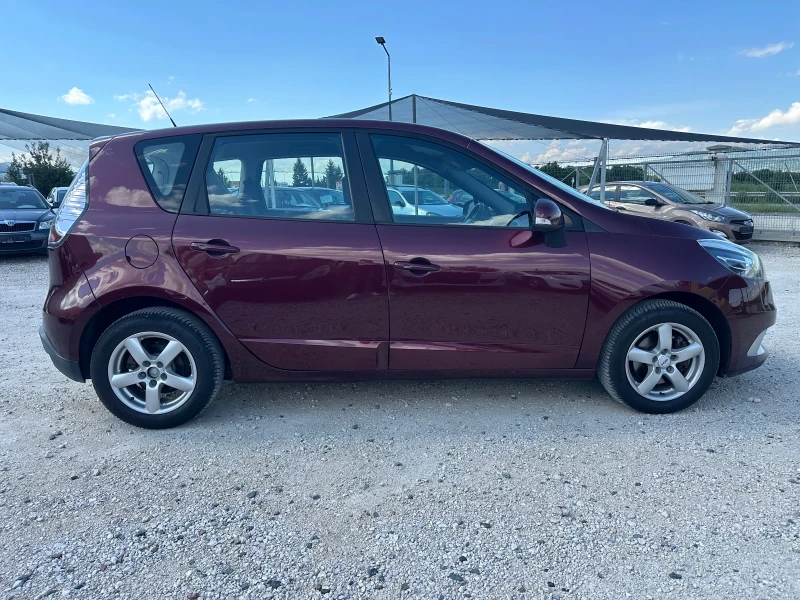 Renault Scenic 1.5/110кс Климатроник EVRO5, снимка 8 - Автомобили и джипове - 50379920