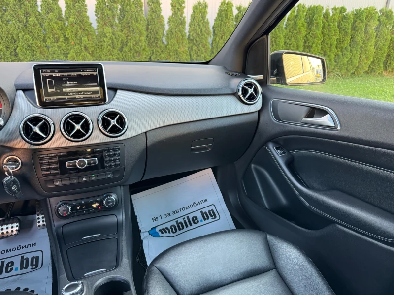 Mercedes-Benz B 200 i 7G-Tronic/Full/ШВЕЙЦАРИЯ!!!, снимка 11 - Автомобили и джипове - 51237588