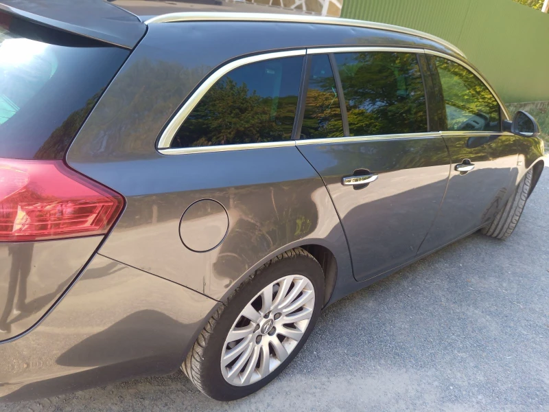 Opel Insignia, снимка 6 - Автомобили и джипове - 52618280