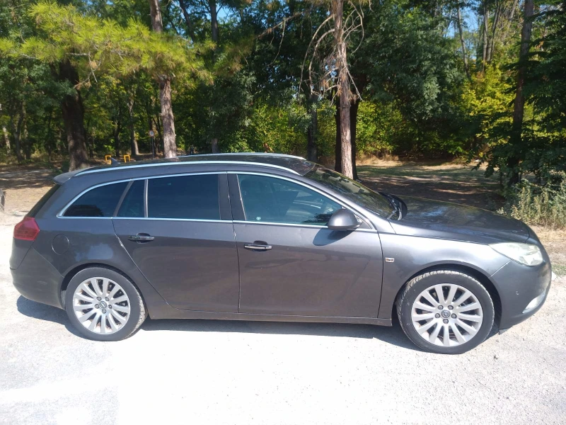 Opel Insignia, снимка 2 - Автомобили и джипове - 52618280