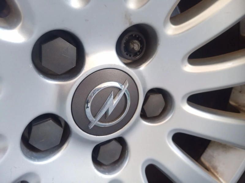 Opel Insignia, снимка 13 - Автомобили и джипове - 52618280