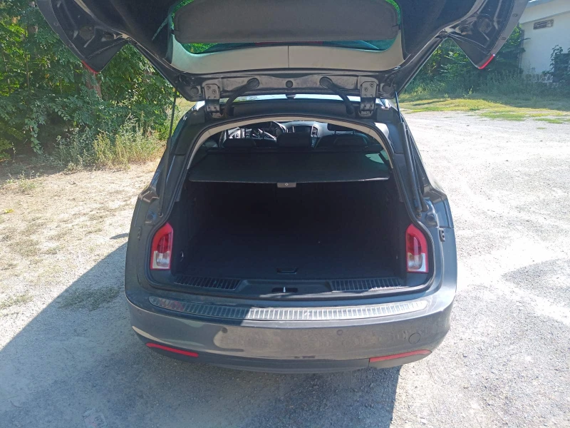 Opel Insignia, снимка 8 - Автомобили и джипове - 52618280