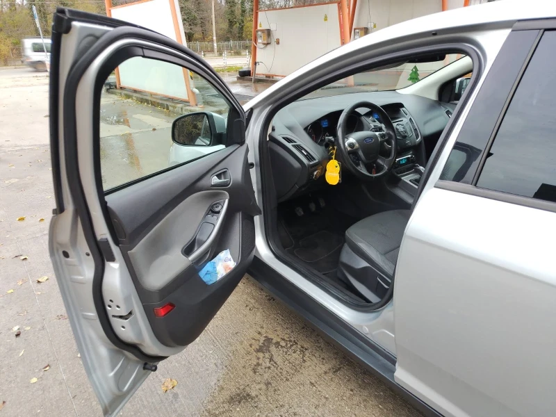 Ford Focus, снимка 12 - Автомобили и джипове - 52453228