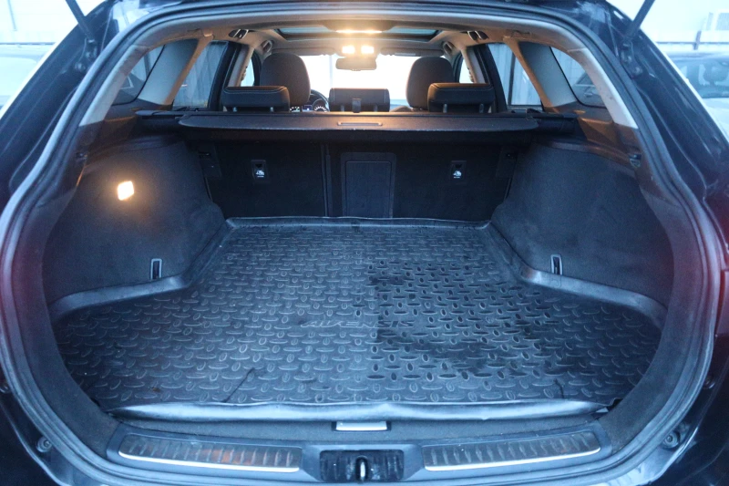 Toyota Avensis Touring 1.8i Automat PANO KAM SzH AHK Navi #iCarbg, снимка 9 - Автомобили и джипове - 52493303