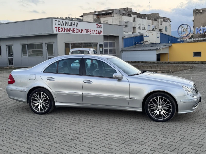 Mercedes-Benz E 320  CDI 4MATIC AVANTGARDE, снимка 3 - Автомобили и джипове - 52788744