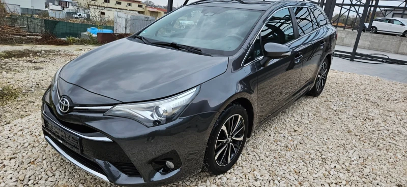 Toyota Avensis 1.8, full * като нова * 109800км* , снимка 3 - Автомобили и джипове - 52789305