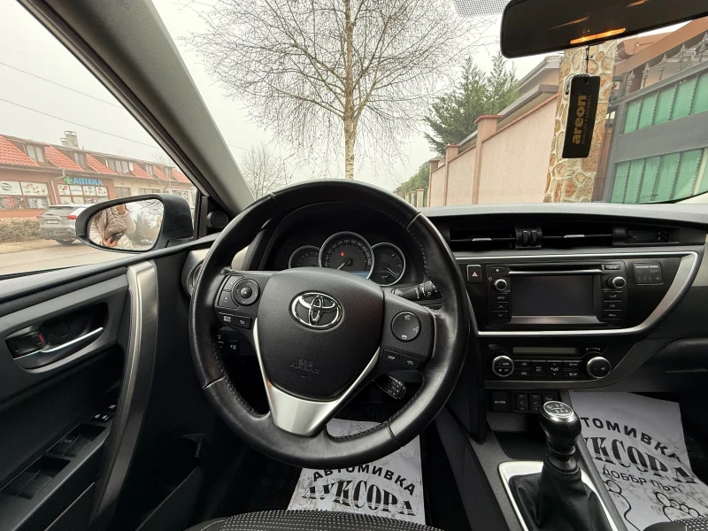 Toyota Auris, снимка 7 - Автомобили и джипове - 52856438