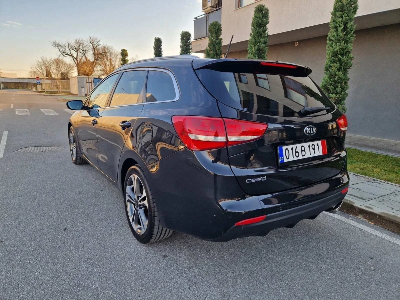 Kia Ceed Kia Ceed-GT Line /Navi/Led/Camera/Keyless/Euro-6B/, снимка 14 - Автомобили и джипове - 52915277