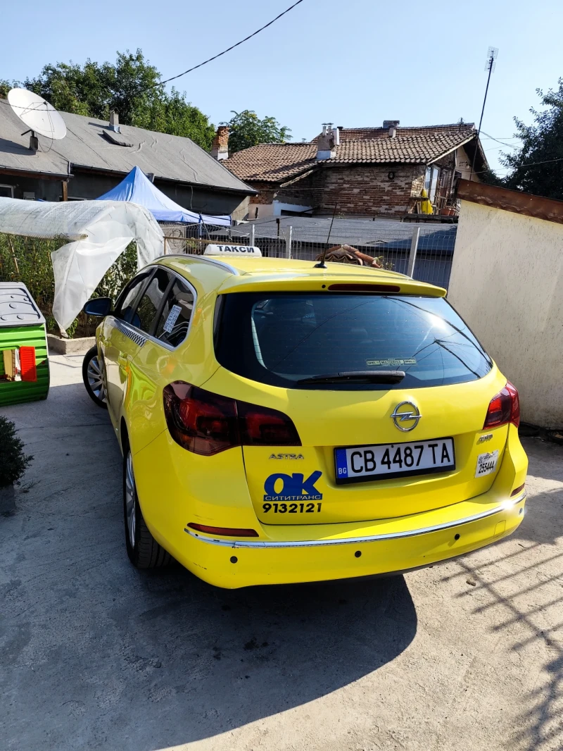 Opel Astra 1.6 CDTI 110, снимка 4 - Автомобили и джипове - 52953625