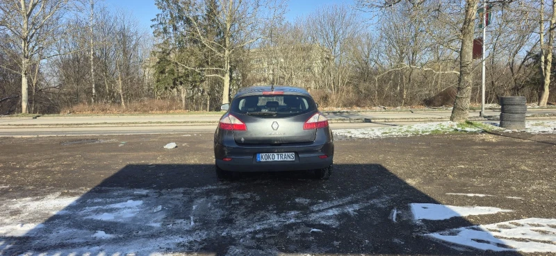 Renault Megane 1.6i Газ/Бензин, снимка 3 - Автомобили и джипове - 53132746