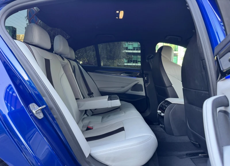 BMW M5 4.4 Twin Turbo xDrive, снимка 10 - Автомобили и джипове - 53162953