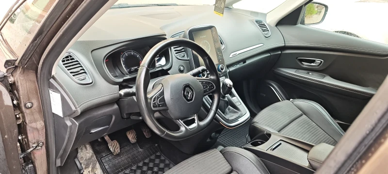Renault Grand scenic, снимка 7 - Автомобили и джипове - 53482145