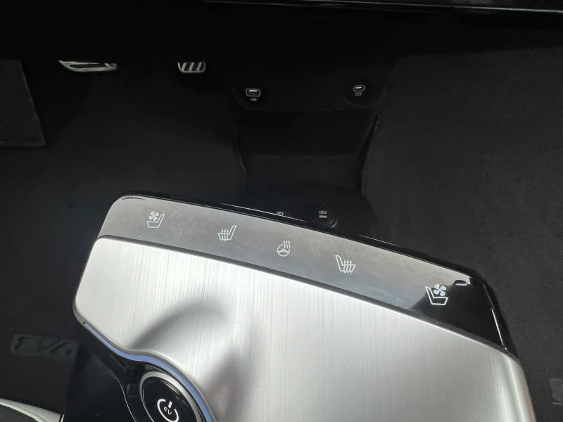 Kia EV6 GT Line 4х4 77, 4kWh , снимка 13 - Автомобили и джипове - 53507790