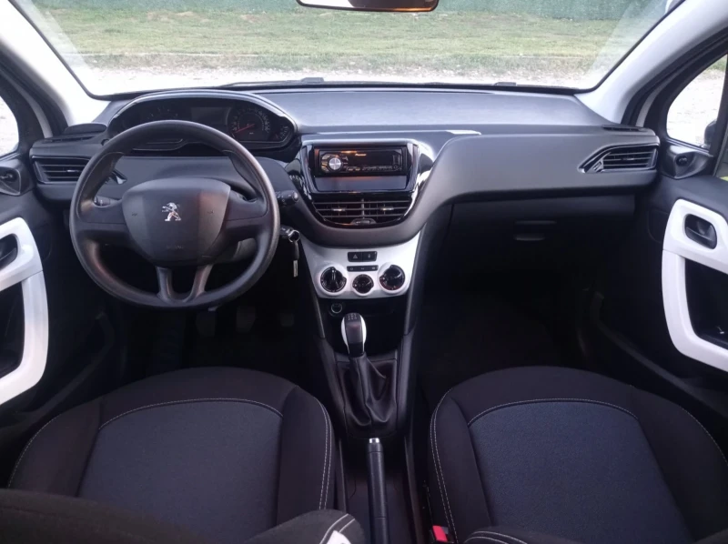 Peugeot 208 1.0i, 88х. км - 7600 лв. - 72773712 | Car24.bg