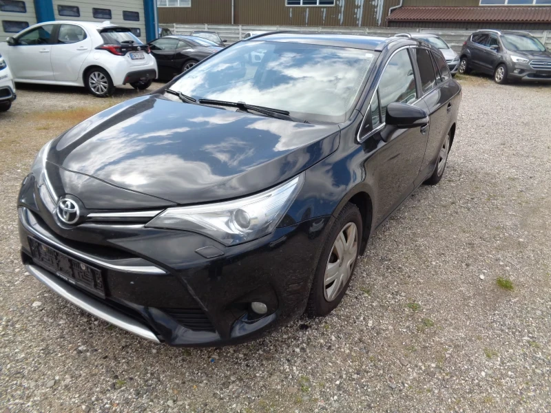 Toyota Avensis Touring 1.8i Automat PANO SzH AHK Navi #iCarbg - 22900 лв. / 11708.58 € - 15317632 1