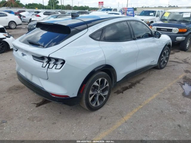 Ford Mustang Mach-E PREMIUM AWD* КОЖА* ПОДГРЕВ* ПАНОРАМА* LED* , снимка 4 - Автомобили и джипове - 55512968