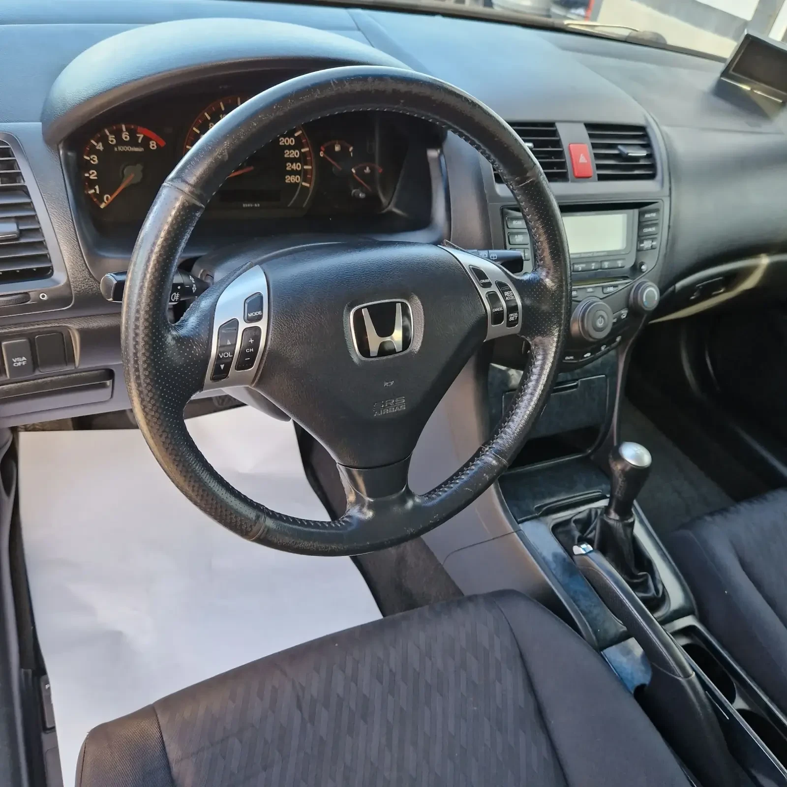 Honda Accord 2.2CTDI - изображение 8