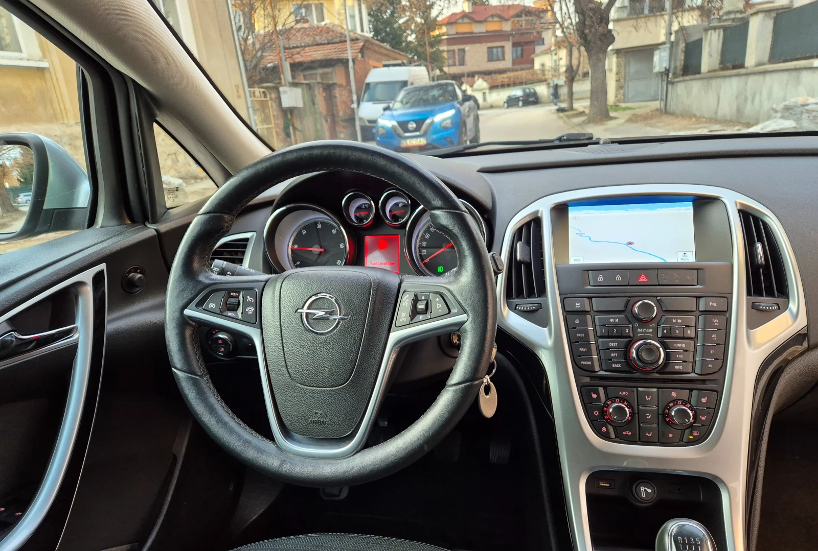 Opel Astra 2.0d-COSMO-NAVI-6speed - изображение 3