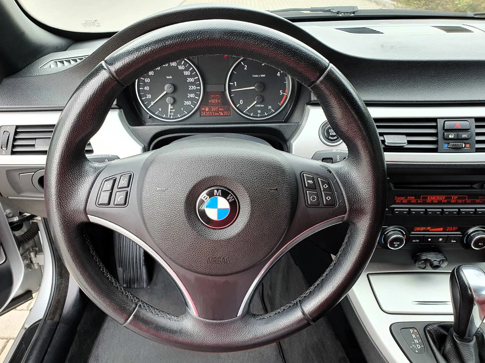 BMW 320 d Cabrio/Automatic | Mobile.bg — изображение 13