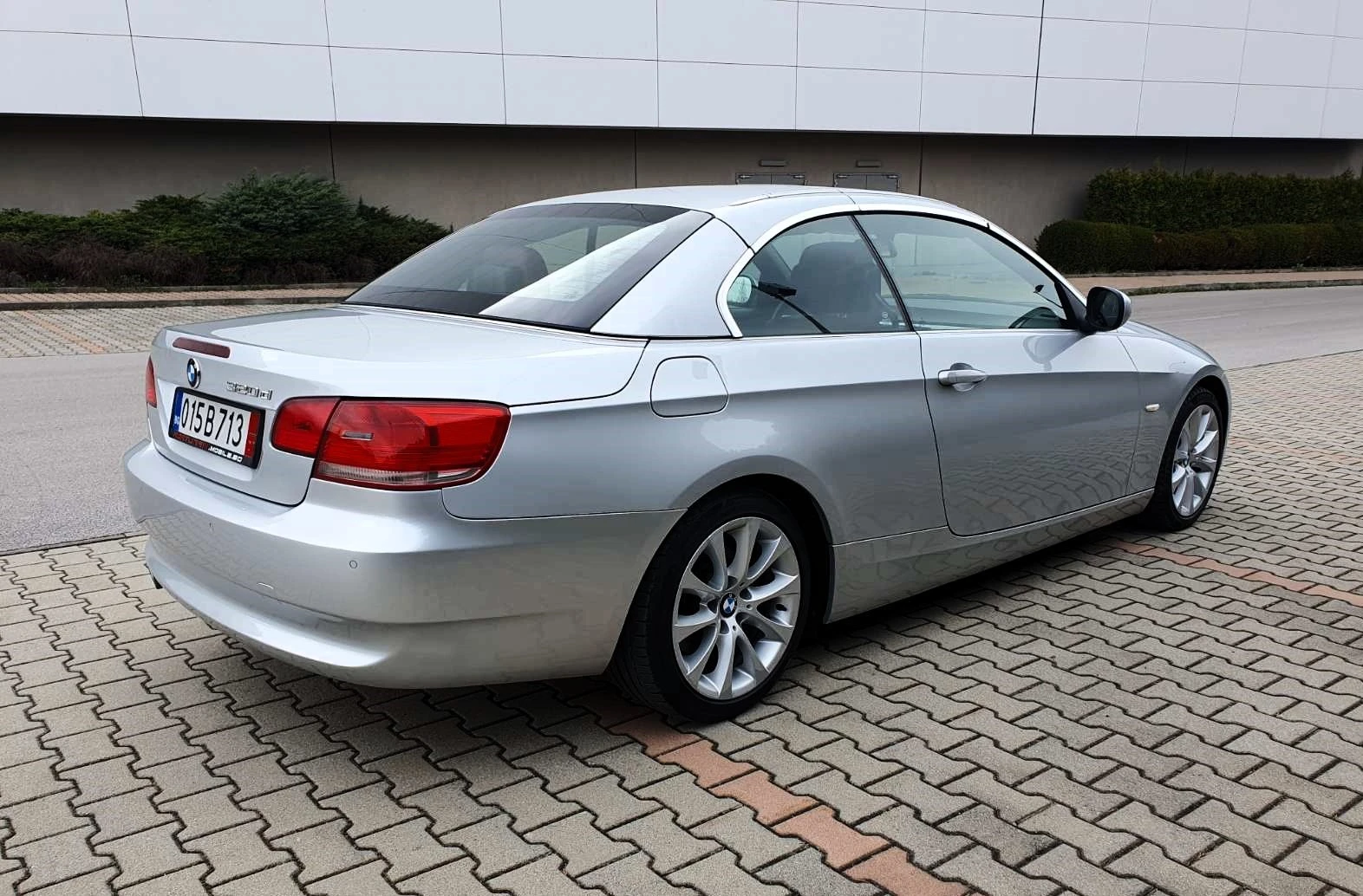 BMW 320 d Cabrio/Automatic - изображение 9