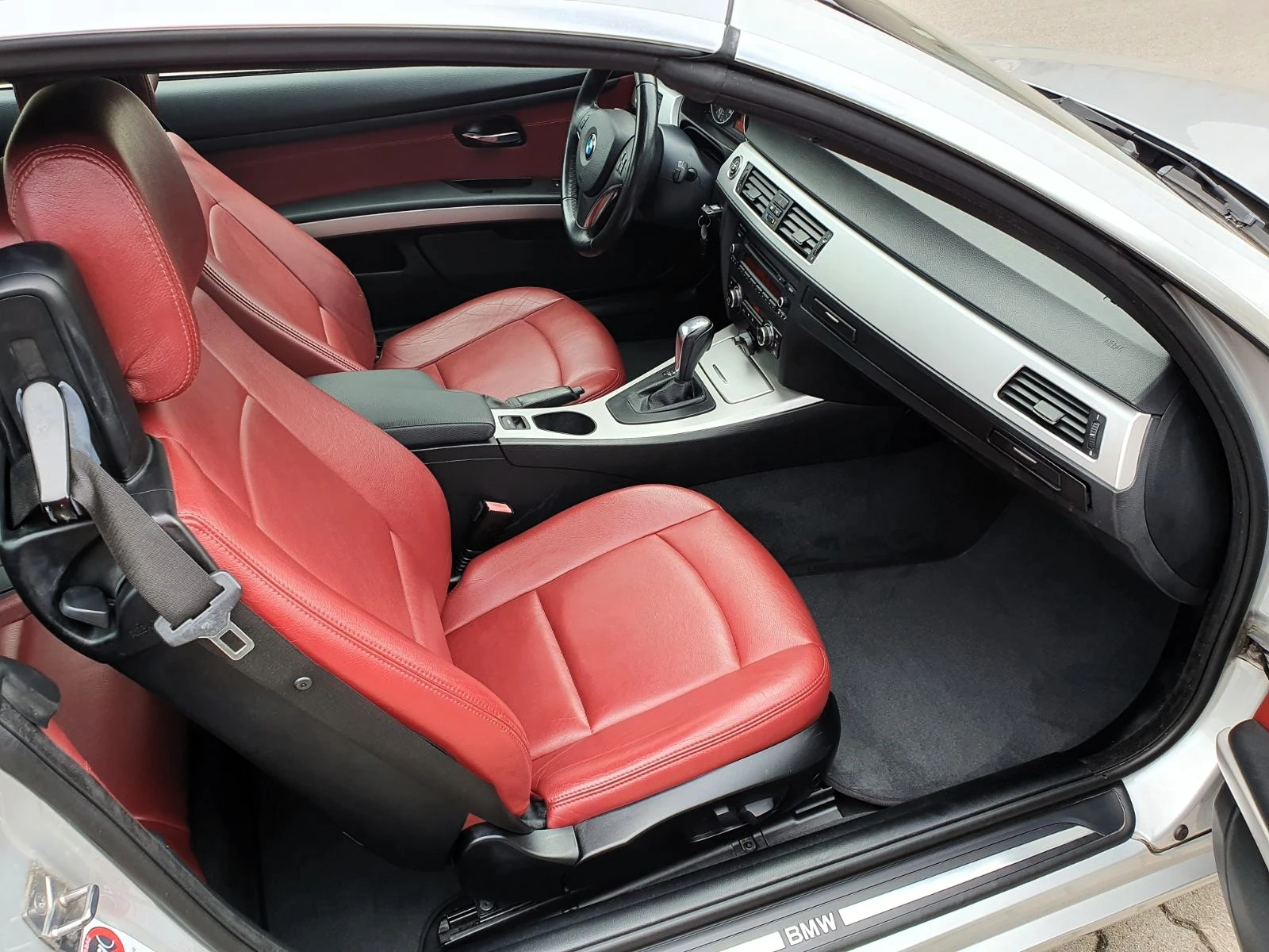 BMW 320 d Cabrio/Automatic | Mobile.bg — изображение 15