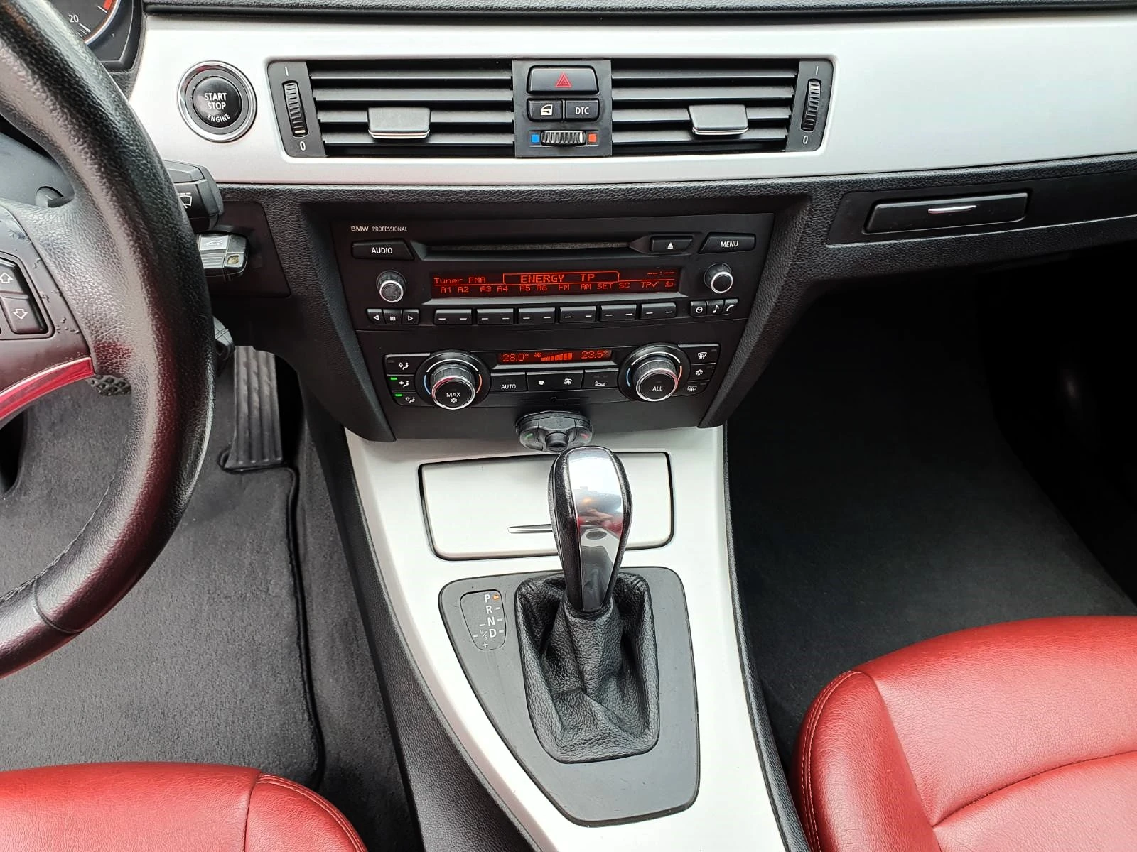 BMW 320 d Cabrio/Automatic | Mobile.bg — изображение 14