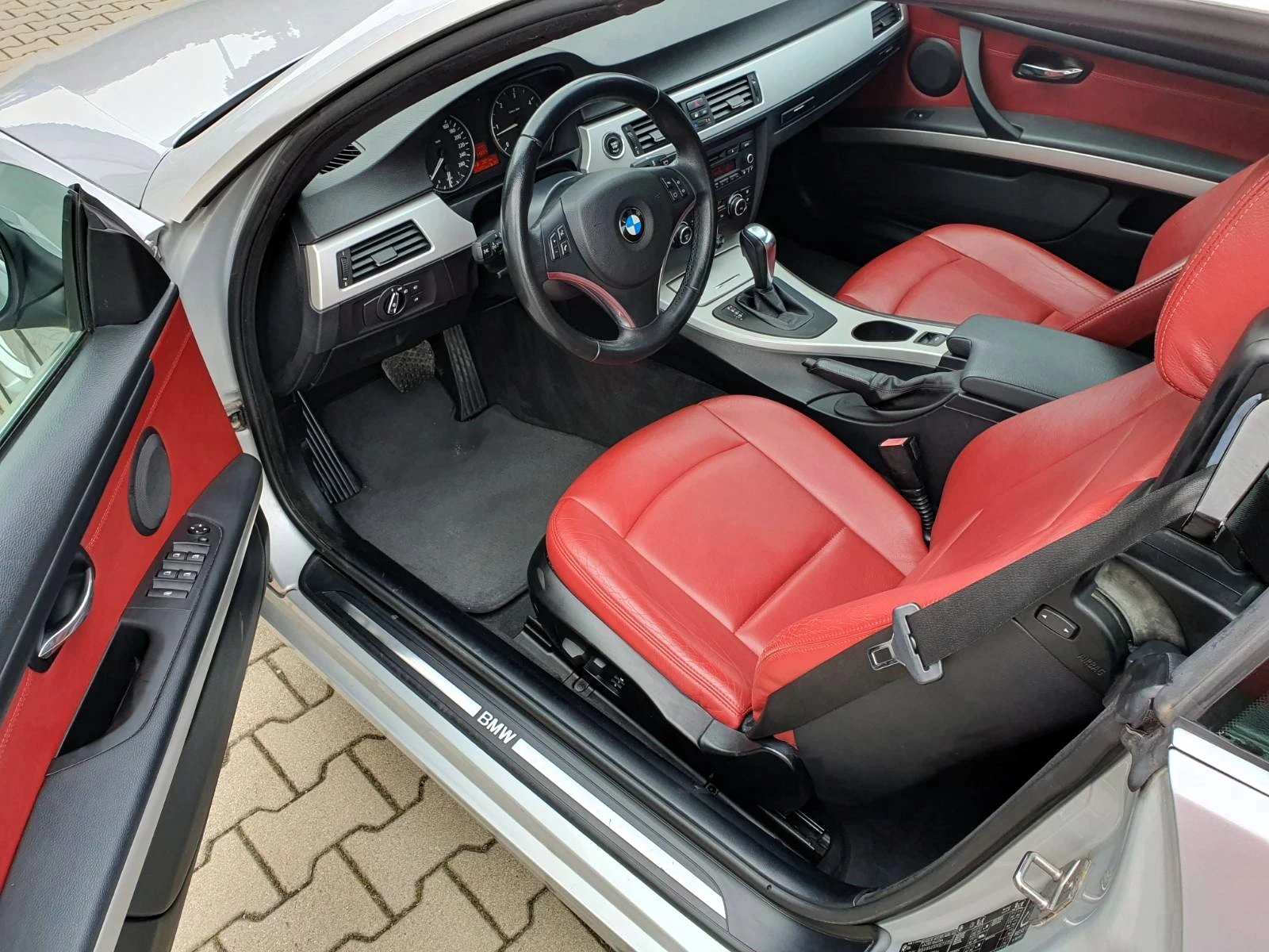 BMW 320 d Cabrio/Automatic | Mobile.bg — изображение 12