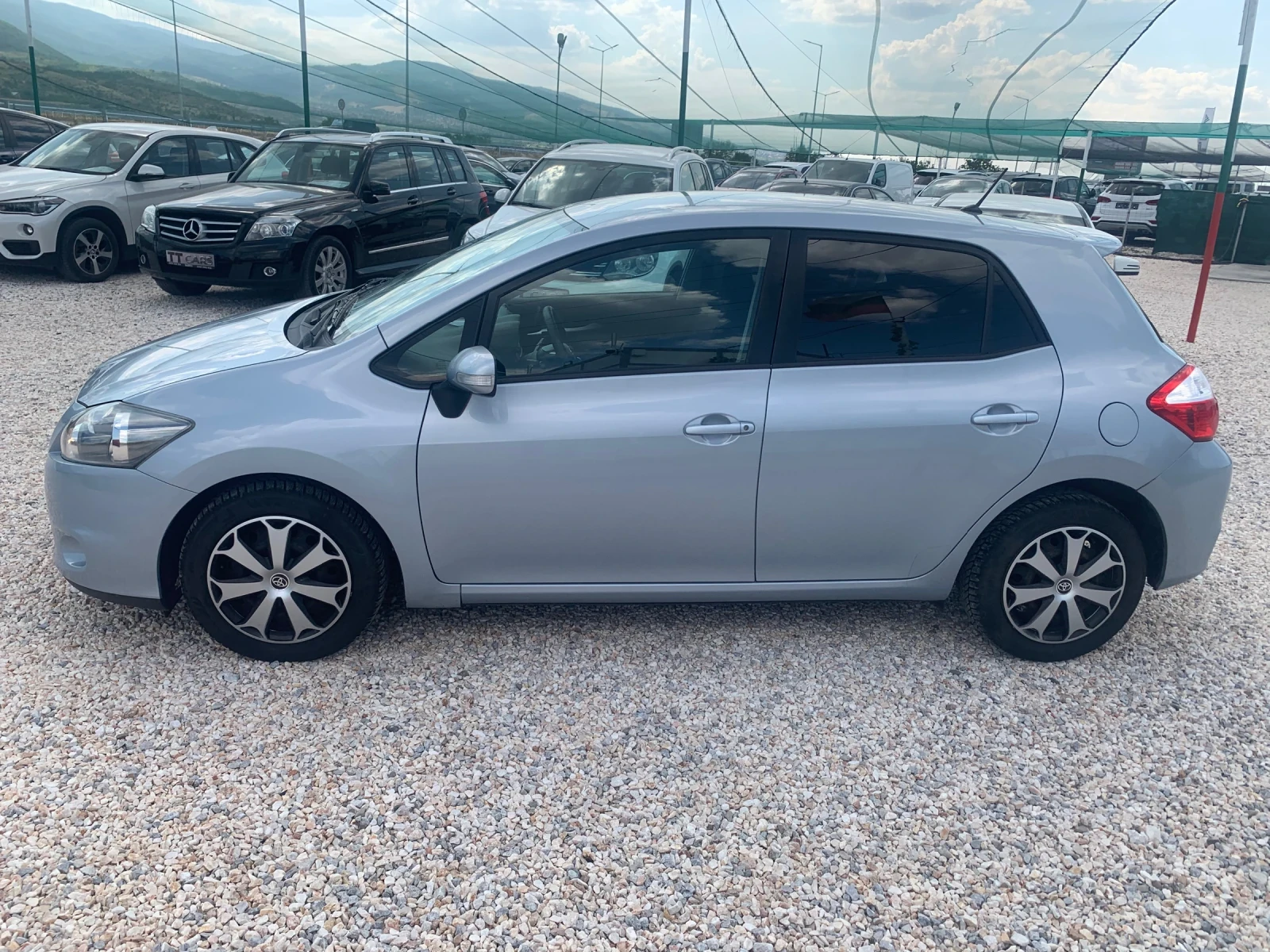 Toyota Auris 2.0D4D 126кс 6скр - изображение 4