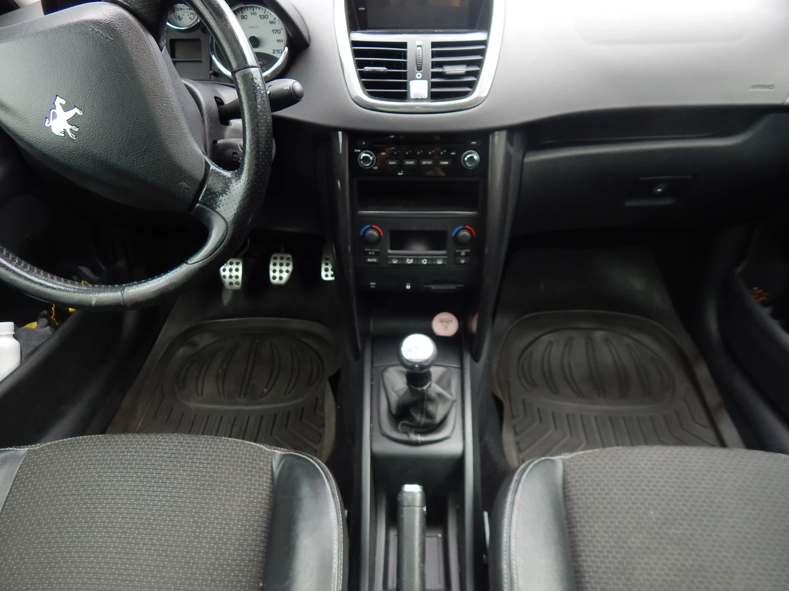 Peugeot 207 1.6 turbo 190HP - изображение 8