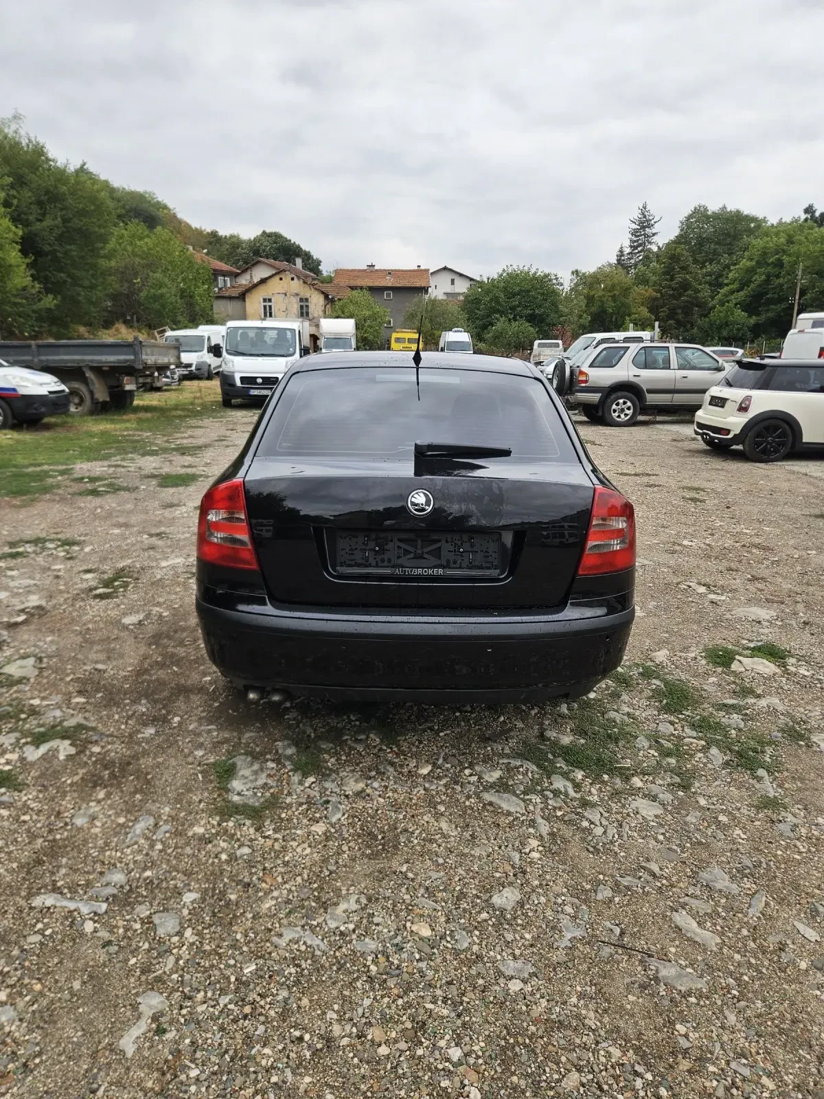 Skoda Octavia 2.0Tdi Limited Edition 100 - изображение 4