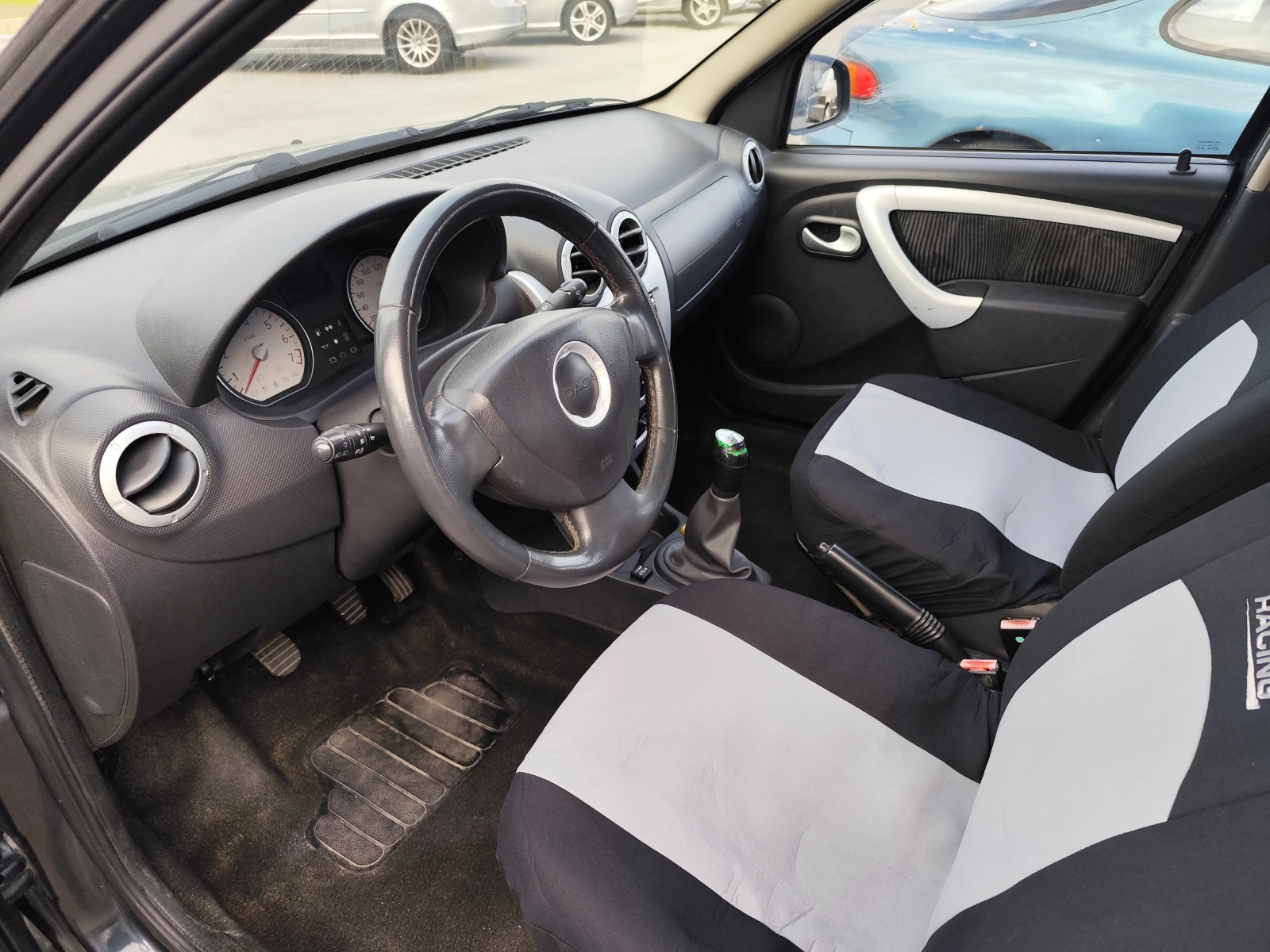 Dacia Sandero 1.4/LPG/klima - изображение 9