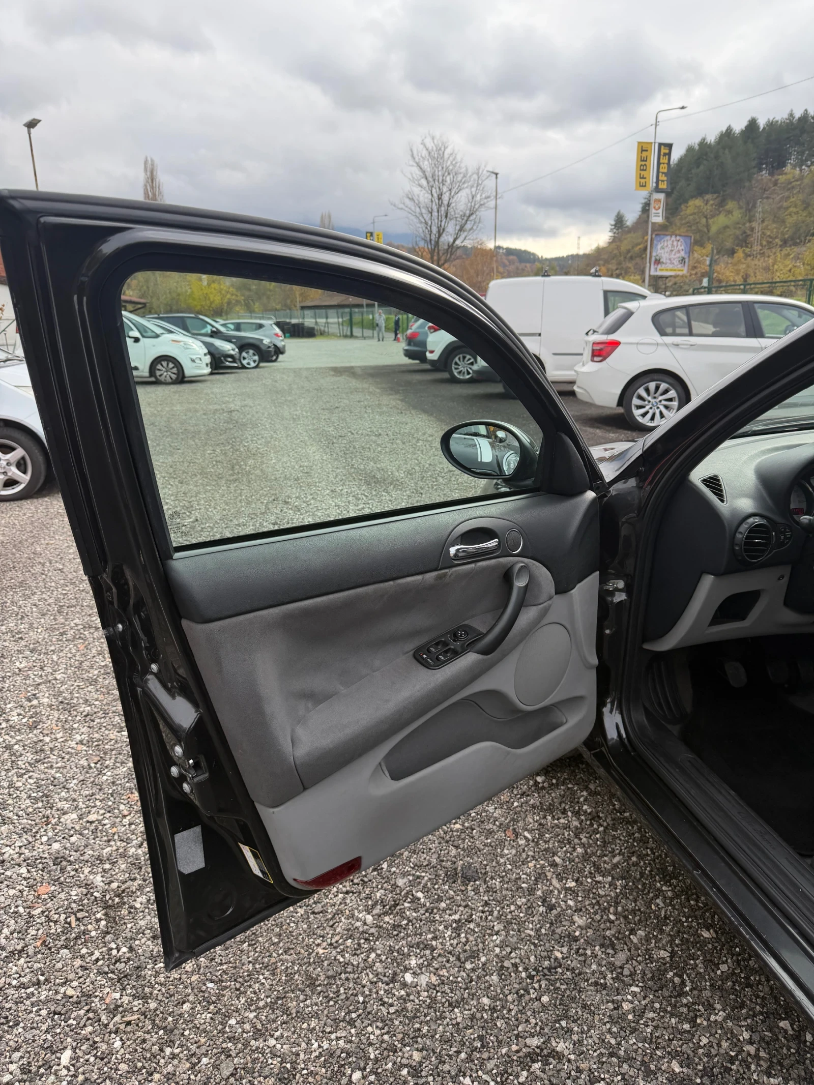 Alfa Romeo 147 1.6i 16V Twin Spark  | Mobile.bg   7