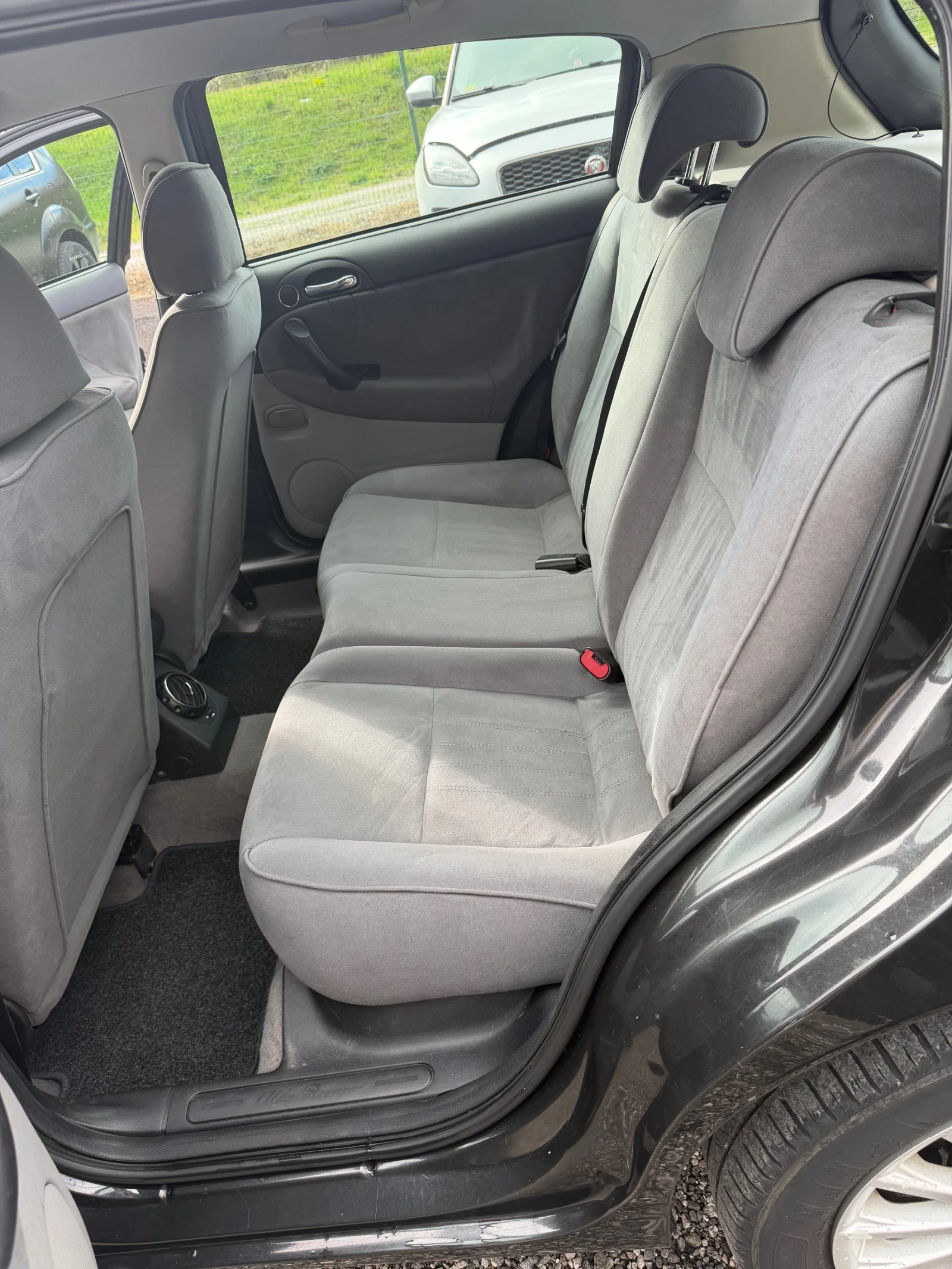 Alfa Romeo 147 1.6i 16V Twin Spark  | Mobile.bg   17