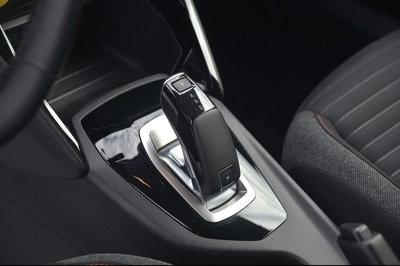 Peugeot 2008 1.2 PURETECH S&S ACTIVE AT | Mobile.bg   11