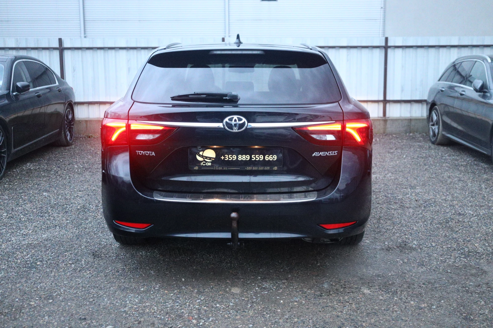 Toyota Avensis Touring 1.8i Automat PANO KAM SzH AHK Navi #iCarbg | Mobile.bg   5