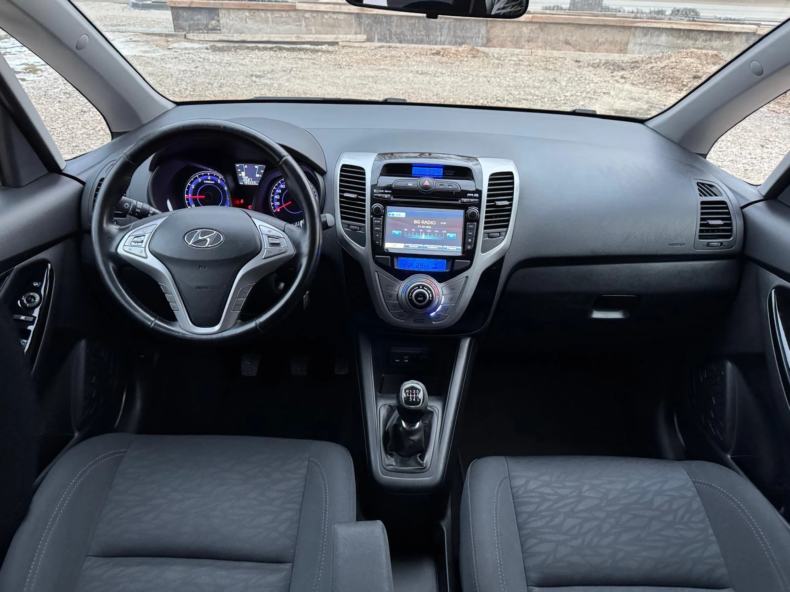 Hyundai Ix20 1.4BENZIN* FACE* NAVI* EVRO6 - изображение 9