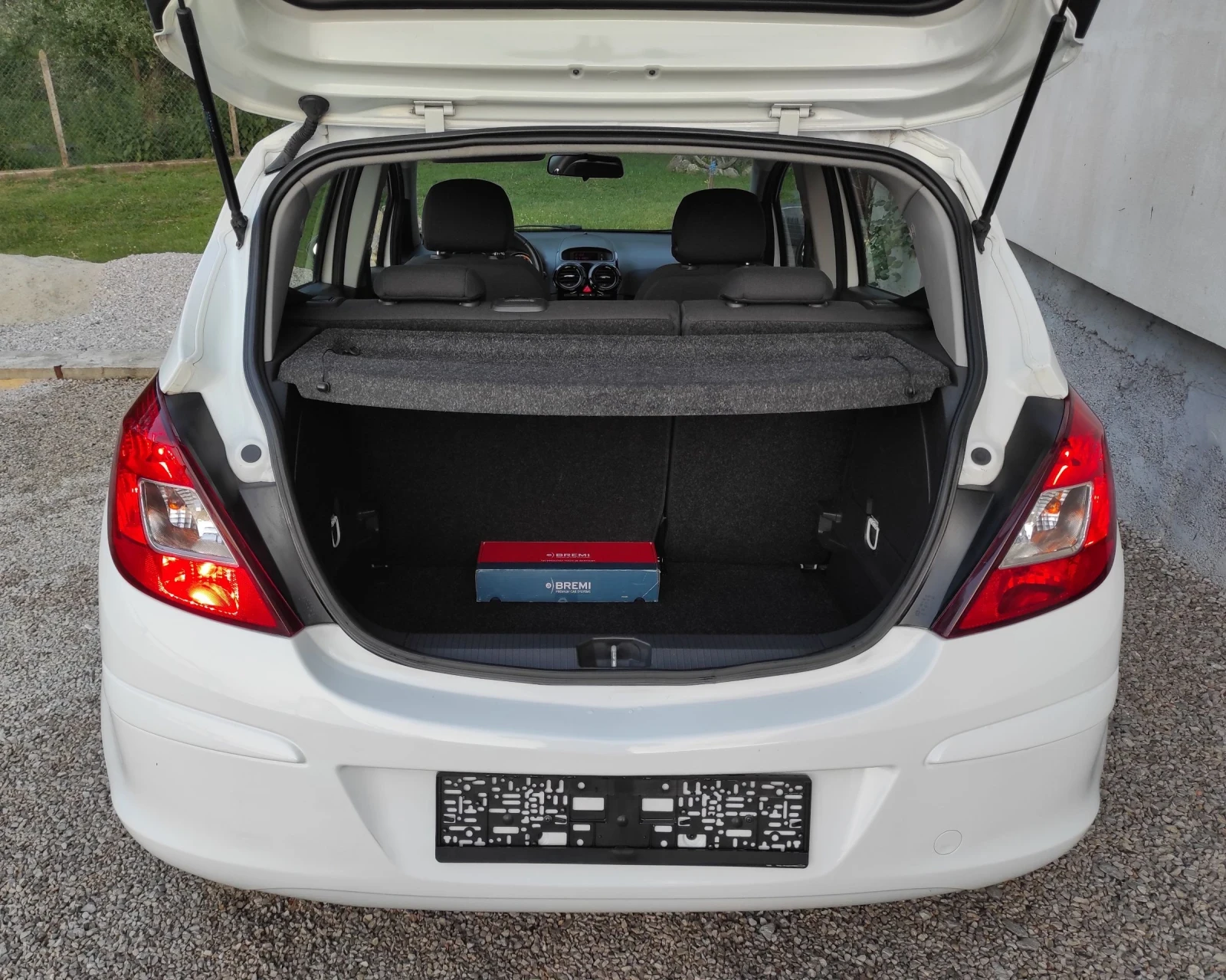 Opel Corsa /// BENZIN / GAS / EURO5 - изображение 10