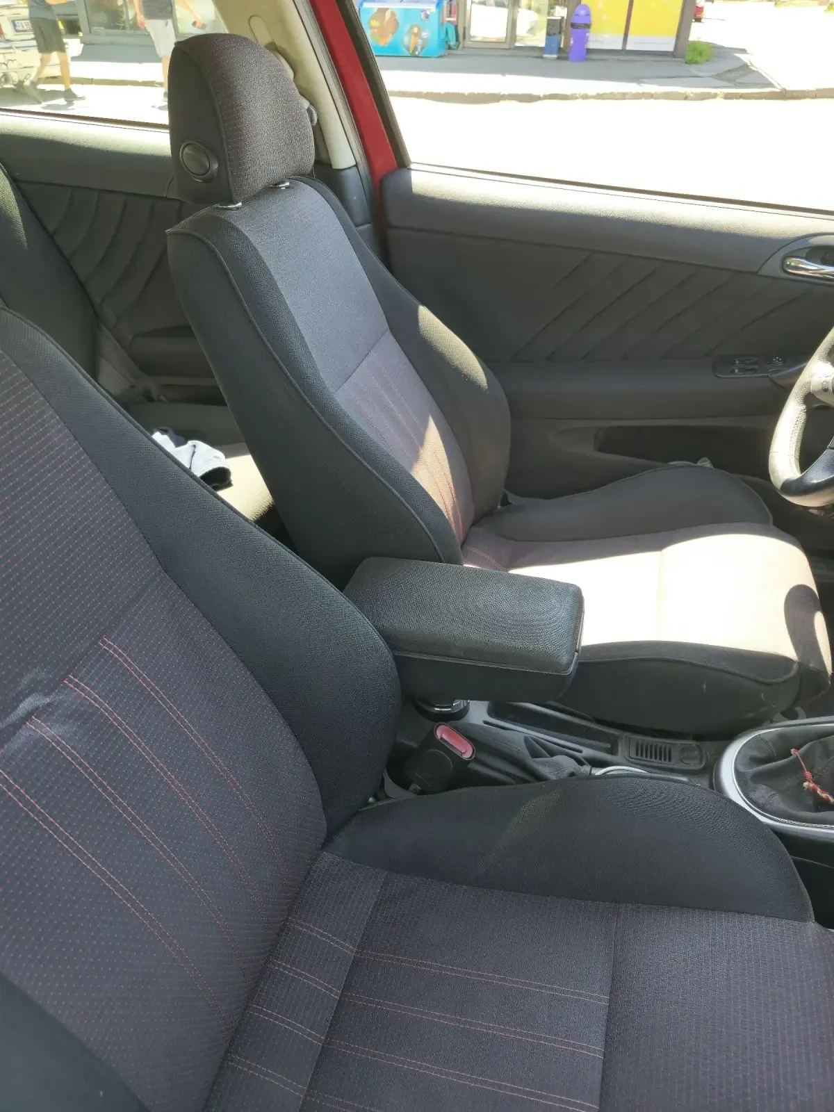 Alfa Romeo 147 1.9 JTD - изображение 7