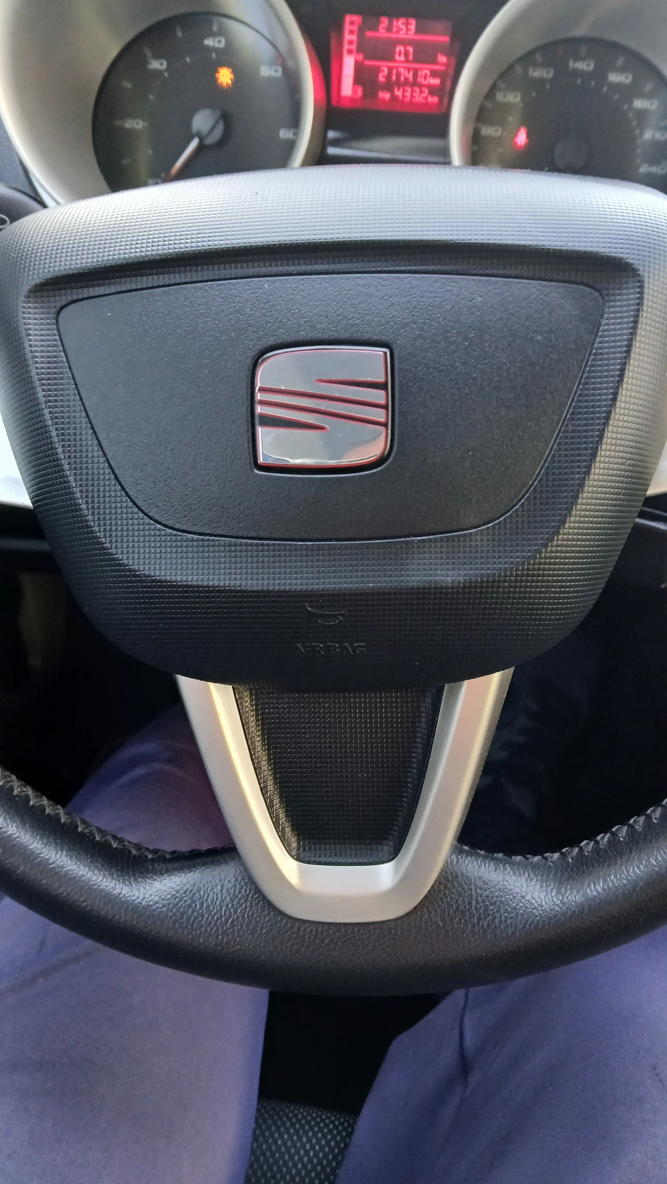 VW Golf 1.9 тди 105 кс - изображение 7