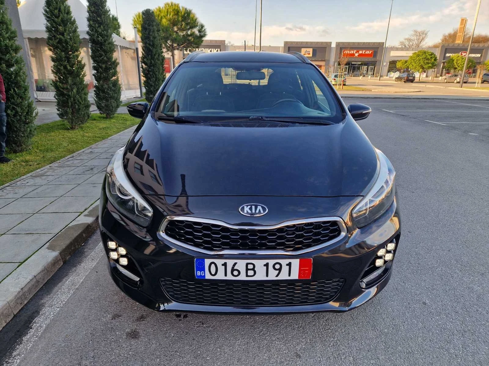 Kia Ceed Kia Ceed-GT Line /Navi/Led/Camera/Keyless/Euro-6B/ | Mobile.bg � ����������� 1