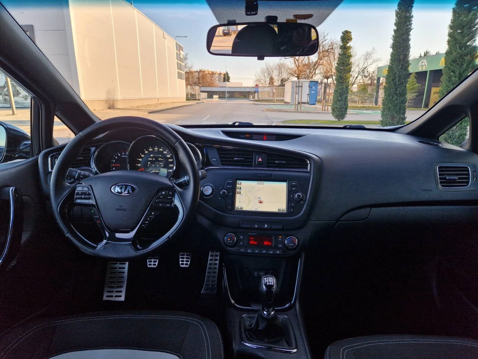 Kia Ceed Kia Ceed-GT Line /Navi/Led/Camera/Keyless/Euro-6B/ - изображение 6