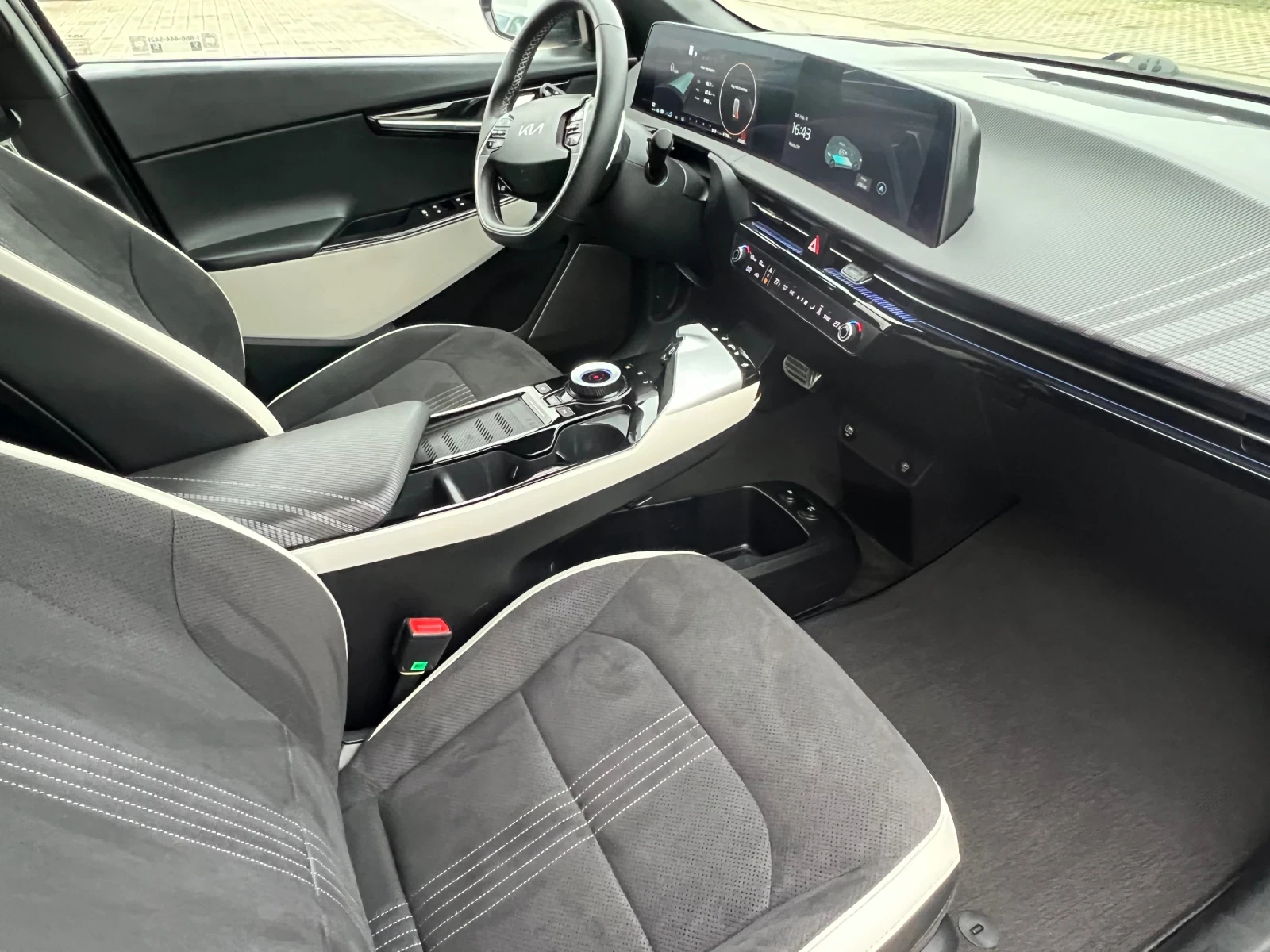 Kia EV6 GT Line 4�4 77, 4kWh  | Mobile.bg � ����������� 7