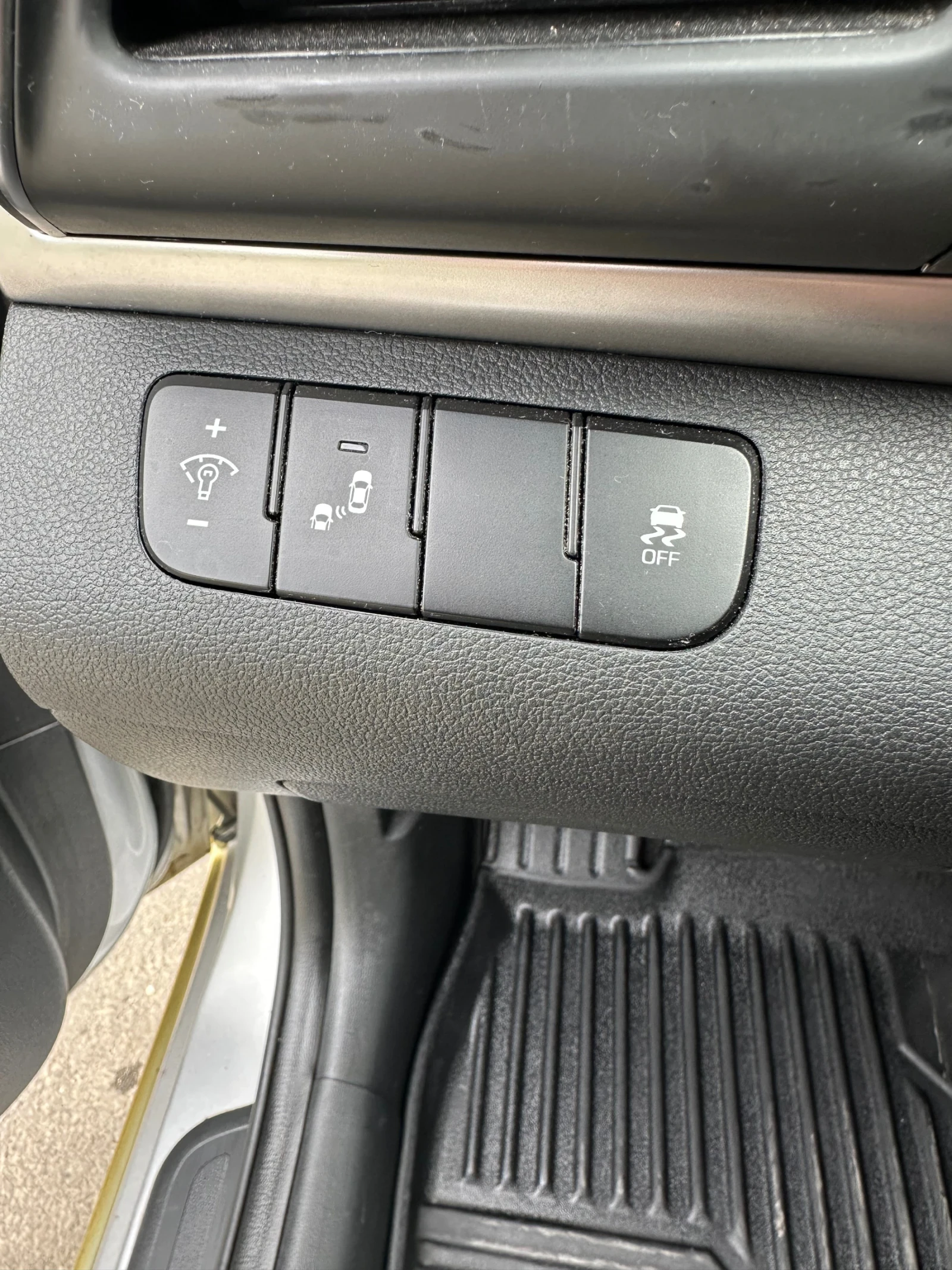 Hyundai Elantra 2.0 | Mobile.bg � ����������� 9