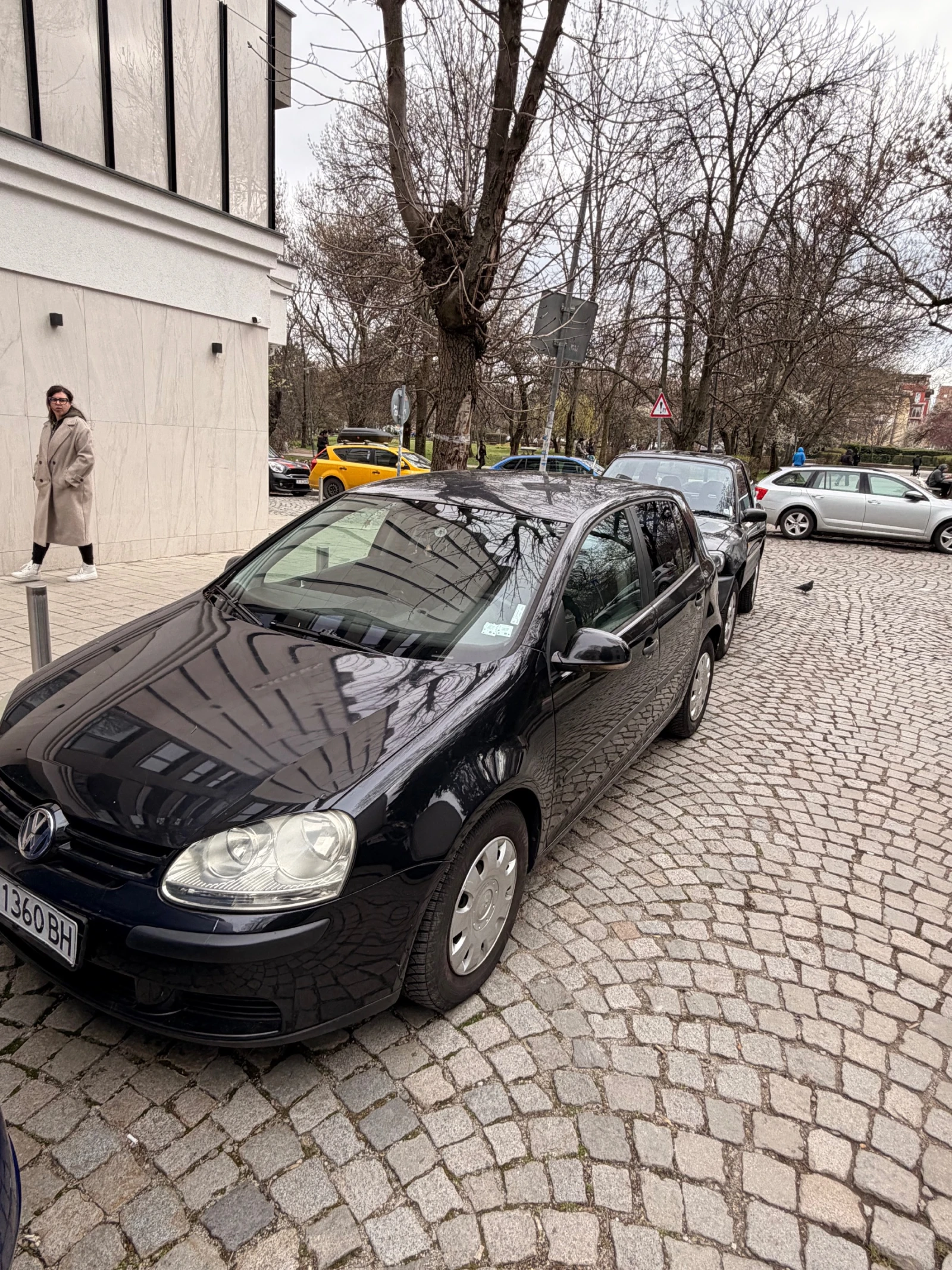 VW Golf V, снимка 9 - Автомобили и джипове - 54379271