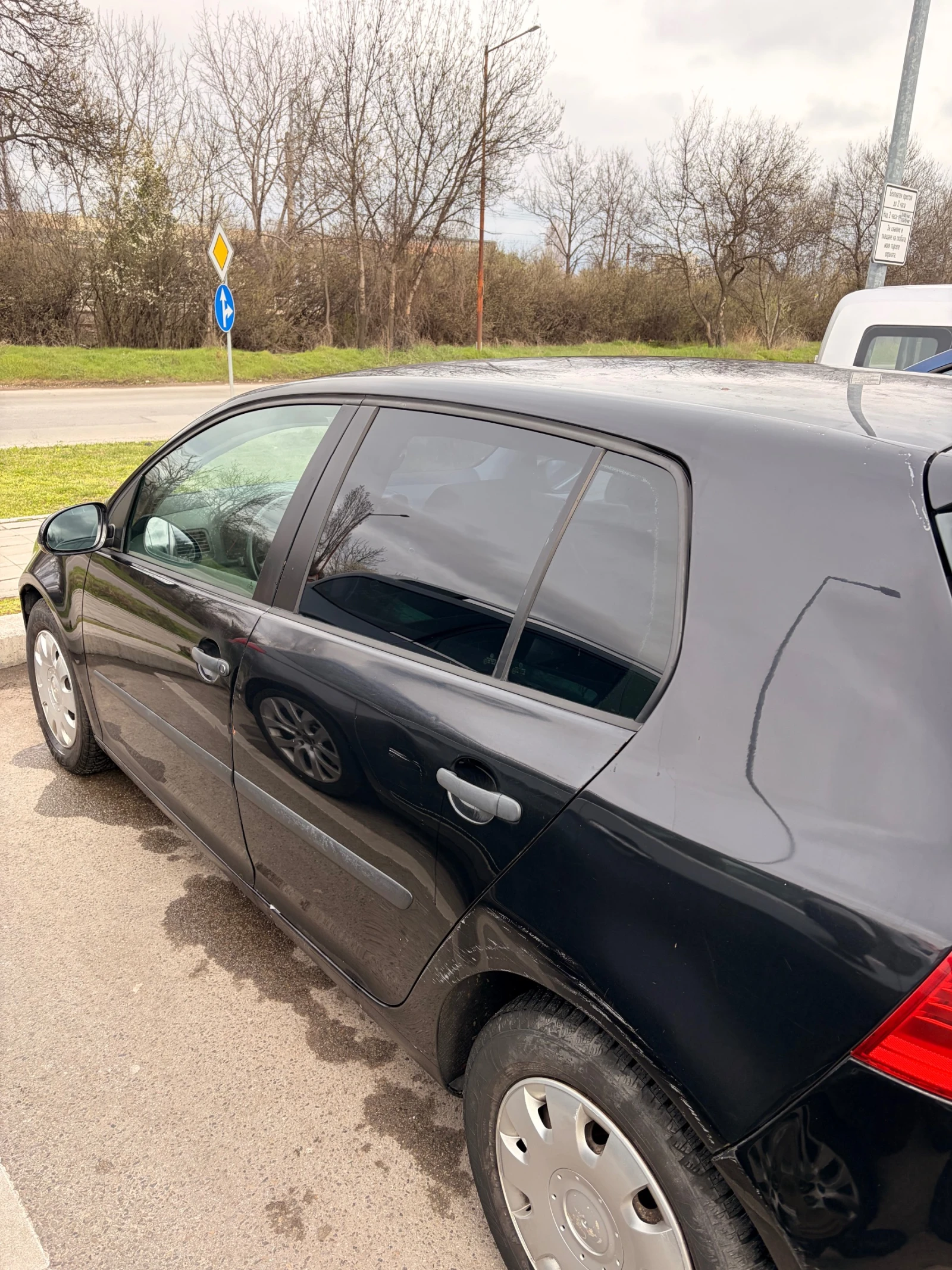 VW Golf V, снимка 2 - Автомобили и джипове - 54379271